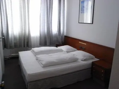 Potsdamer Отель