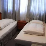 Отель Potsdamer 3*