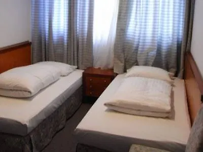 فندق بوتسدام إن 3*